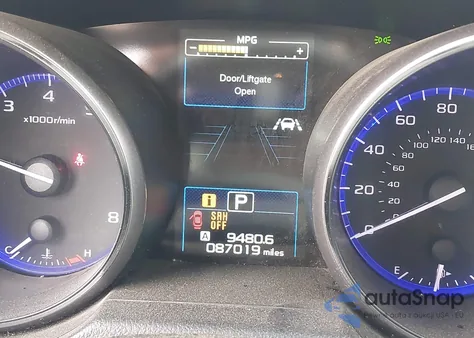 2018 Subaru Outback 3.6R Touring z USA, uszkodzony, nr VIN 4S4BSETC3J3350935